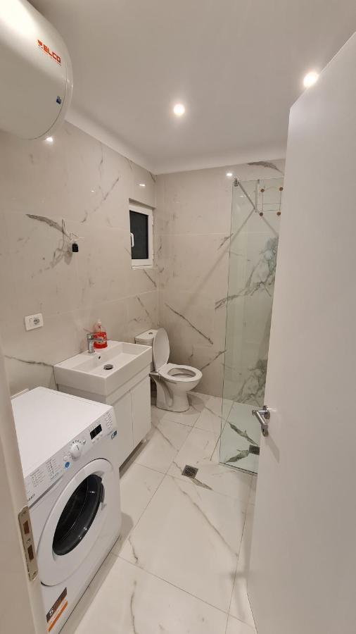 Sea And City View Apartment Sarandë Eksteriør bilde