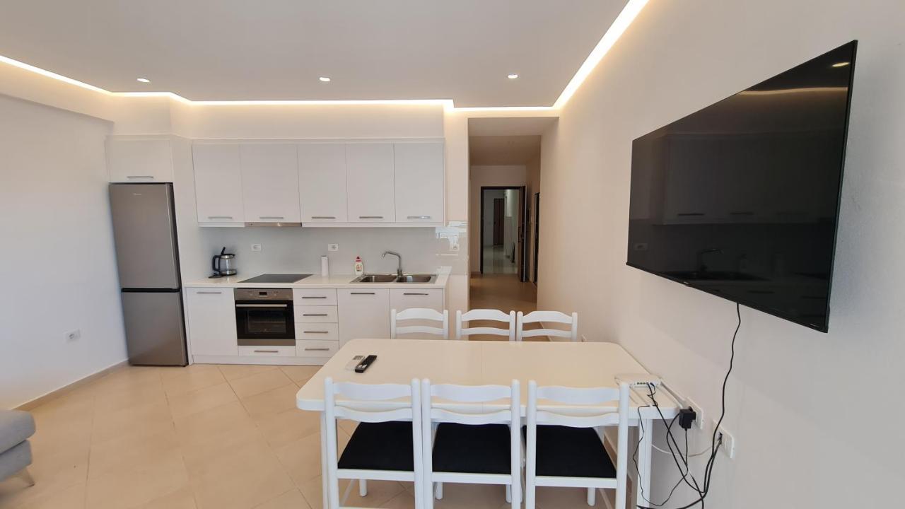 Sea And City View Apartment Sarandë Eksteriør bilde