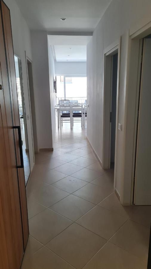 Sea And City View Apartment Sarandë Eksteriør bilde