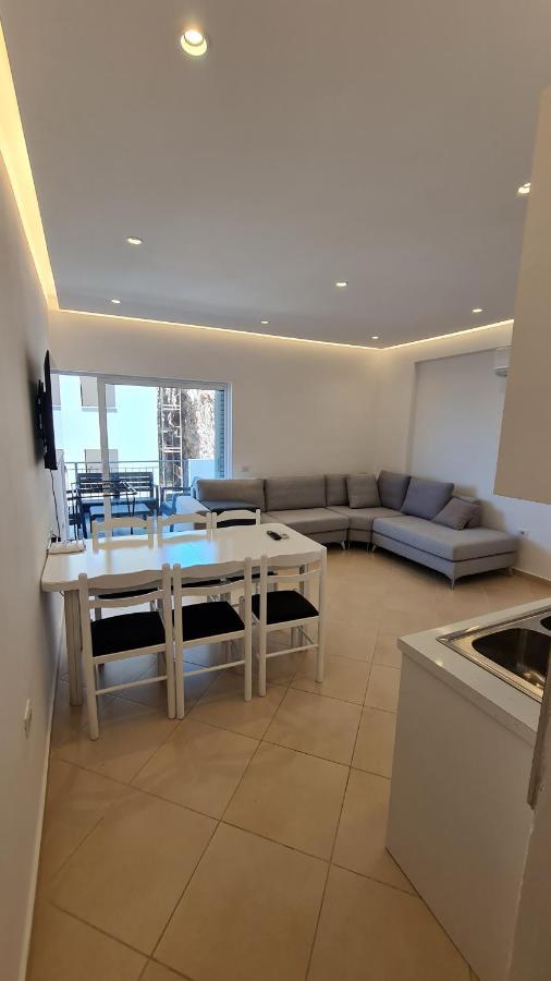 Sea And City View Apartment Sarandë Eksteriør bilde