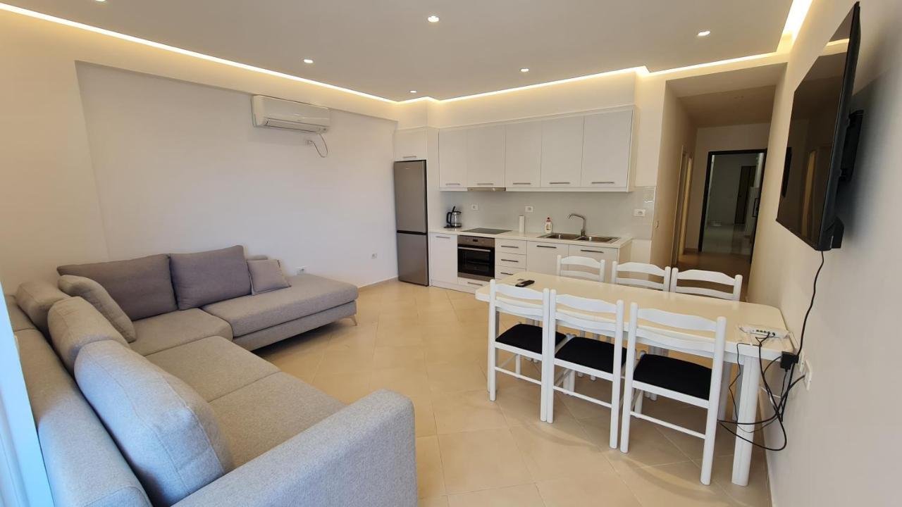 Sea And City View Apartment Sarandë Eksteriør bilde