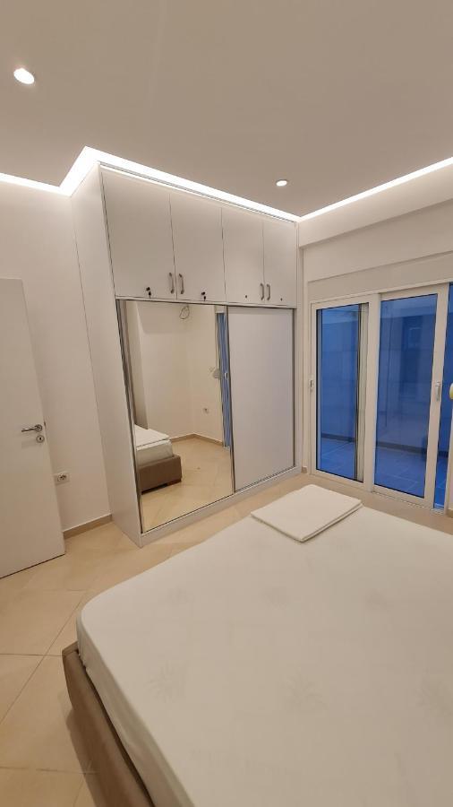 Sea And City View Apartment Sarandë Eksteriør bilde